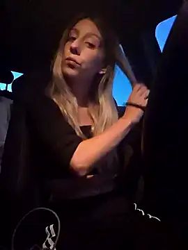 Snapshot of PetiteSecrets chatting on October 23, 2025, 5:33 pm PetiteSecrets online show from October 23, 2025, 5:33 pm