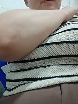  Babyrose  online show from June 12, 2026, 6:38 pm