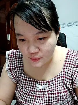  Babyrose  online show from April 7, 2026, 6:37 am