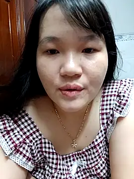  Babyrose  online show from September 13, 2025, 5:57 pm