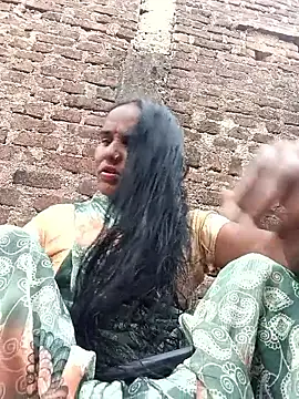 Snapshot of Pinky12A chatting on October 8, 2025, 9:44 am Pinky12A online show from October 8, 2025, 9:44 am