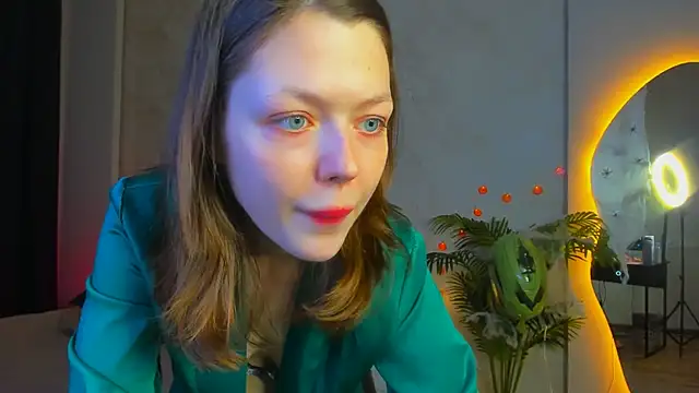 Snapshot of Lunar_Lily chatting on November 1, 2025, 5:36 am Lunar Lily online show from November 1, 2025, 5:36 am