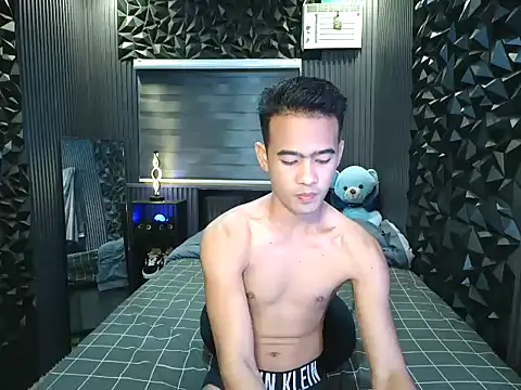 Snapshot of xx_topless chatting on February 6, 2026, 9:27 am xx topless online show from February 6, 2026, 9:27 am