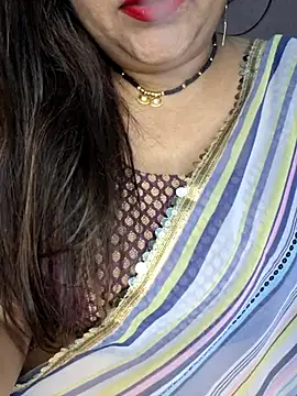 indian-hotmilfs online show from November 1, 2025, 7:52 pm