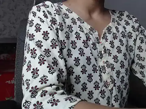 Snapshot of snow_white123 chatting on October 2, 2025, 8:12 pm snow white123 online show from October 2, 2025, 8:12 pm