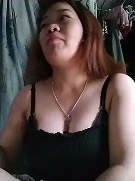 sukabae00 online show from May 14, 2026, 11:13 pm