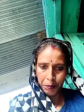 Snapshot of Arti13A chatting on June 7, 2026, 1:44 am Arti13A online show from June 7, 2026, 1:44 am