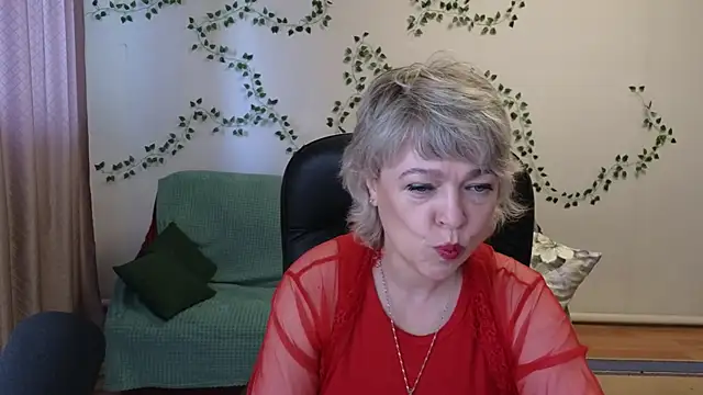 Snapshot of Rosette_Pricky chatting on June 4, 2026, 2:33 pm Rosette Pricky online show from June 4, 2026, 2:33 pm