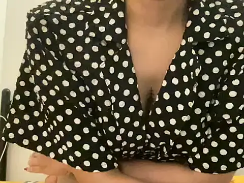 LucytheDevilQueen online show from September 22, 2025, 7:20 pm