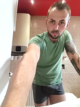 Snapshot of papichulo0099 chatting on September 28, 2025, 1:18 pm papichulo0099 online show from September 28, 2025, 1:18 pm