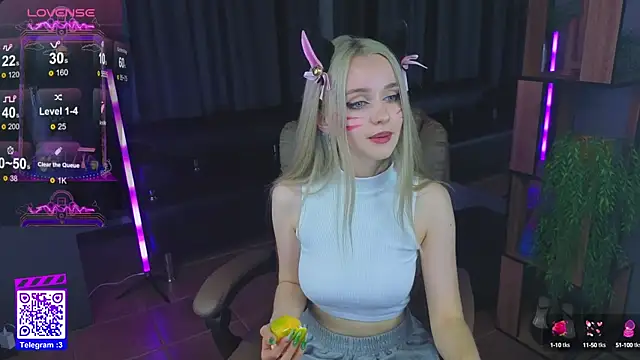 exxxcore  online show from September 25, 2025, 9:04 am