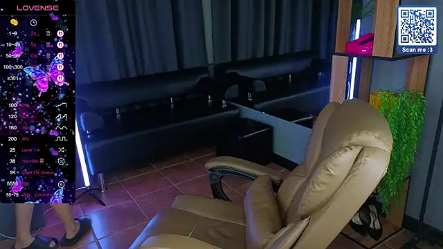 exxxcore  online show from October 7, 2025, 2:12 am