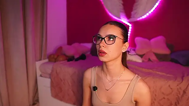 Snapshot of alexxisrae chatting on February 23, 2026, 4:14 am alexxisrae online show from February 23, 2026, 4:14 am