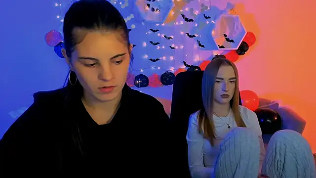 Snapshot of lizzie_boom chatting on October 27, 2025, 10:33 pm lizzie boom online show from October 27, 2025, 10:33 pm