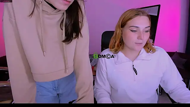 Snapshot of lizzie_boom chatting on October 5, 2025, 8:38 am lizzie boom online show from October 5, 2025, 8:38 am