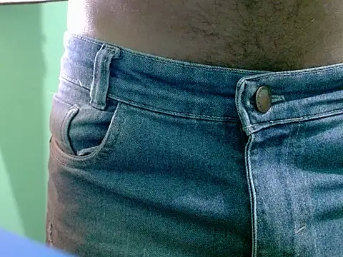 Snapshot of pau888kkkk chatting on October 6, 2025, 10:38 am pau888kkkk online show from October 6, 2025, 10:38 am