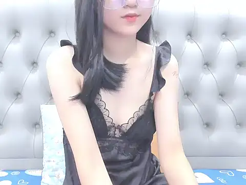 Snapshot of _ly__ chatting on September 16, 2025, 3:24 pm  ly   online show from September 16, 2025, 3:24 pm