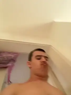 pussyhunter323557 online show from October 11, 2025, 11:33 am