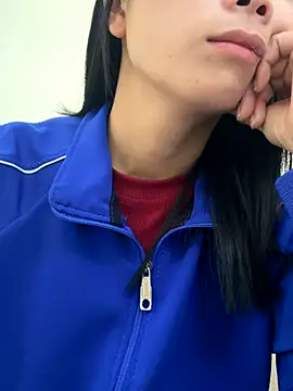 Snapshot of thaoyeuuu chatting on October 10, 2025, 2:01 am thaoyeuuu online show from October 10, 2025, 2:01 am