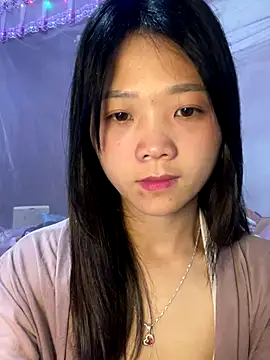 Snapshot of thaoyeuuu chatting on September 19, 2025, 2:43 pm thaoyeuuu online show from September 19, 2025, 2:43 pm