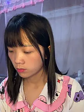 Snapshot of thaoyeuuu chatting on October 5, 2025, 5:20 am thaoyeuuu online show from October 5, 2025, 5:20 am