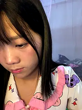 Snapshot of thaoyeuuu chatting on October 3, 2025, 2:18 pm thaoyeuuu online show from October 3, 2025, 2:18 pm