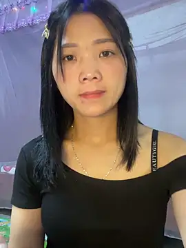 Snapshot of thaoyeuuu chatting on September 25, 2025, 8:42 am thaoyeuuu online show from September 25, 2025, 8:42 am