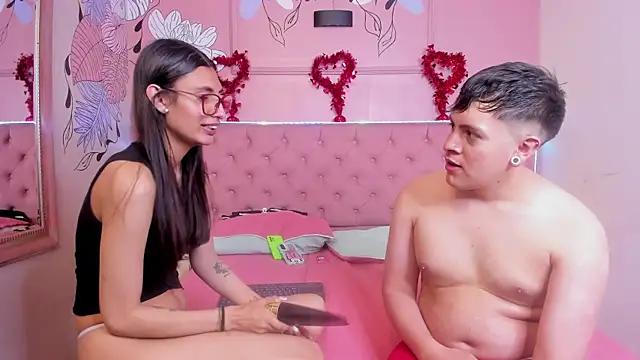 Ethan N Abby online show from September 25, 2025, 7:53 pm