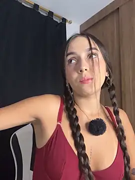 Snapshot of Scarlett05 chatting on September 19, 2025, 1:09 am Scarlett05 online show from September 19, 2025, 1:09 am