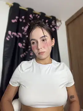 Scarlett05 online show from June 3, 2026, 2:12 am