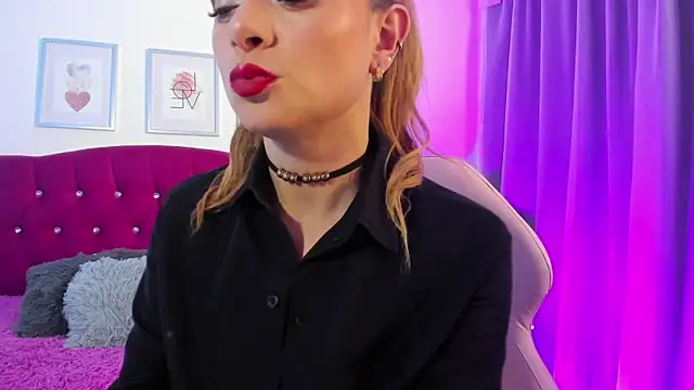 Snapshot of scarlett_blake11 chatting on September 16, 2025, 3:51 am scarlett blake11 online show from September 16, 2025, 3:51 am