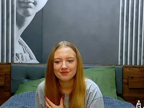 DarcyWilsy online show from October 6, 2025, 9:04 pm