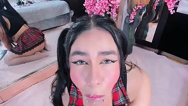 TessaCooper1 online show from April 3, 2026, 8:26 pm