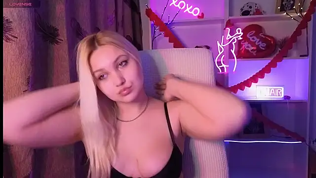 Snapshot of adrelaxina chatting on February 15, 2026, 3:29 am adrelaxina online show from February 15, 2026, 3:29 am