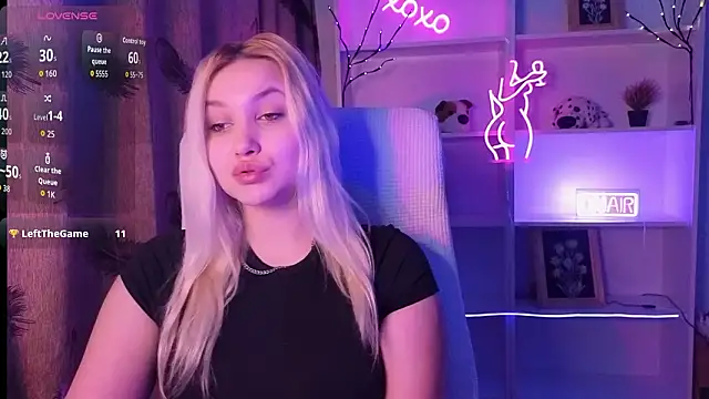 Snapshot of adrelaxina chatting on February 14, 2026, 12:44 am adrelaxina online show from February 14, 2026, 12:44 am