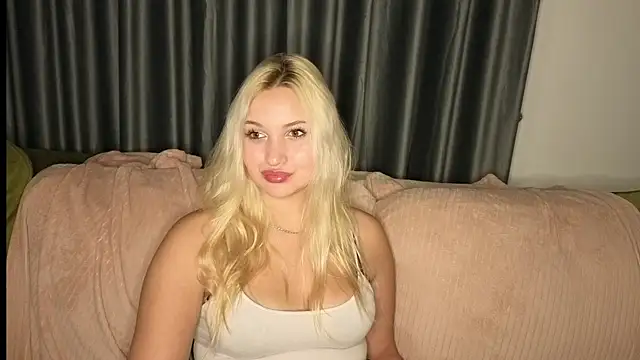 Snapshot of adrelaxina chatting on September 24, 2025, 9:10 pm adrelaxina online show from September 24, 2025, 9:10 pm