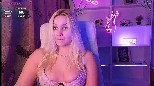 Snapshot of adrelaxina chatting on February 7, 2026, 10:07 pm adrelaxina online show from February 7, 2026, 10:07 pm