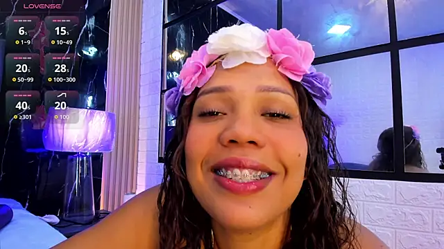 BustyGlow online show from June 1, 2026, 11:21 am