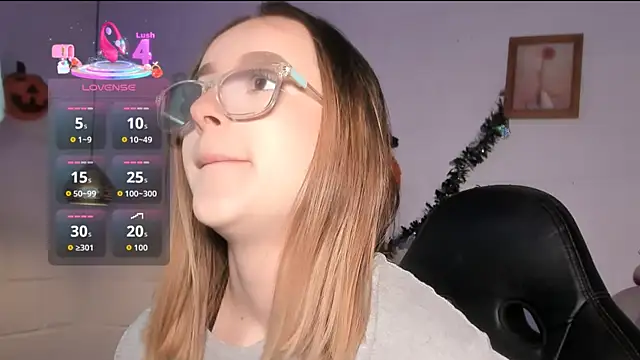 kristal joi dl online show from October 14, 2025, 12:50 pm