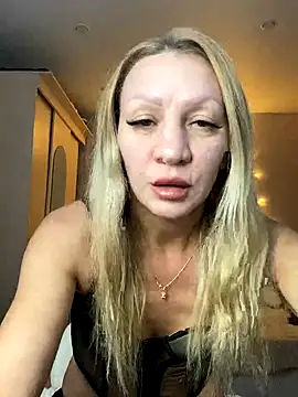 Snapshot of Bellissa_ chatting on September 24, 2025, 2:34 pm Bellissa  online show from September 24, 2025, 2:34 pm