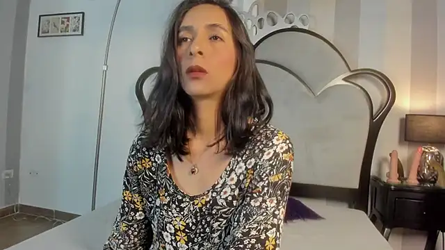 MiaAmore  online show from April 2, 2026, 2:46 pm