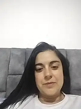 Snapshot of Nahomi_04 chatting on October 20, 2025, 2:46 am Nahomi 04 online show from October 20, 2025, 2:46 am