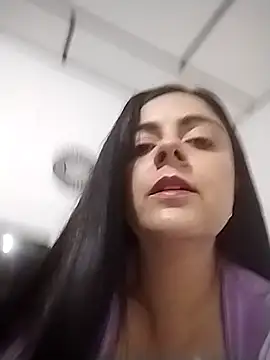 Snapshot of Nahomi_04 chatting on November 1, 2025, 11:09 pm Nahomi 04 online show from November 1, 2025, 11:09 pm