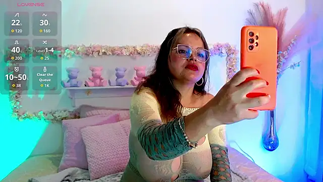 Snapshot of vintoria_cherry chatting on October 2, 2025, 11:35 am vintoria cherry online show from October 2, 2025, 11:35 am