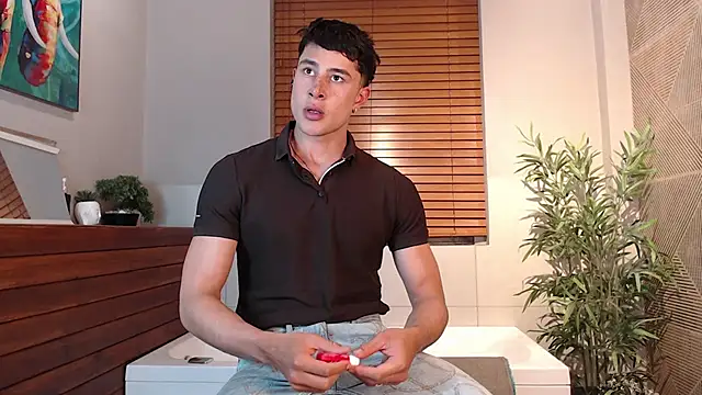 AustinJones  online show from April 10, 2026, 7:10 pm