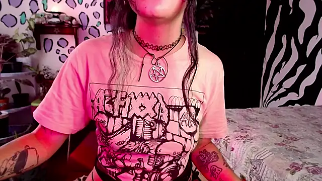 Snapshot of MistressMariam_ chatting on September 24, 2025, 8:59 pm MistressMariam  online show from September 24, 2025, 8:59 pm