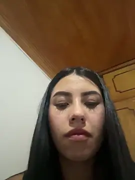 Snapshot of Victoria_alson chatting on February 13, 2026, 10:32 pm Victoria alson online show from February 13, 2026, 10:32 pm