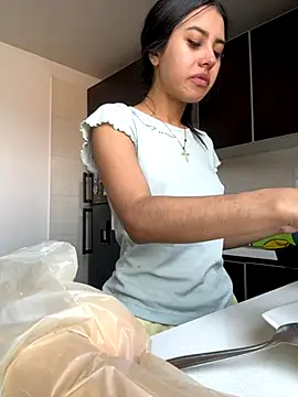 Snapshot of Victoria_alson chatting on October 6, 2025, 1:23 pm Victoria alson online show from October 6, 2025, 1:23 pm