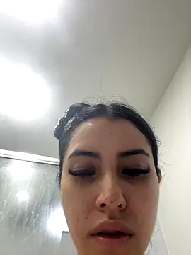 Snapshot of Victoria_alson chatting on October 20, 2025, 1:33 pm Victoria alson online show from October 20, 2025, 1:33 pm