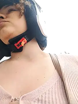 Snapshot of SirenRouge_69 chatting on February 24, 2026, 7:48 pm SirenRouge 69 online show from February 24, 2026, 7:48 pm